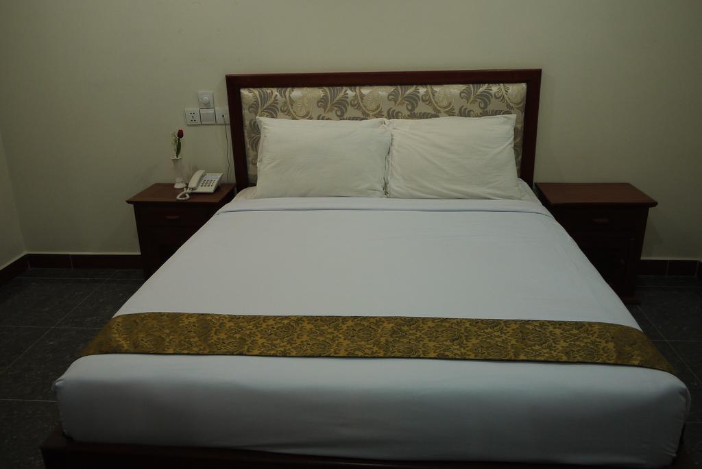 Tan Tower Hotel Phnom Penh Exterior foto