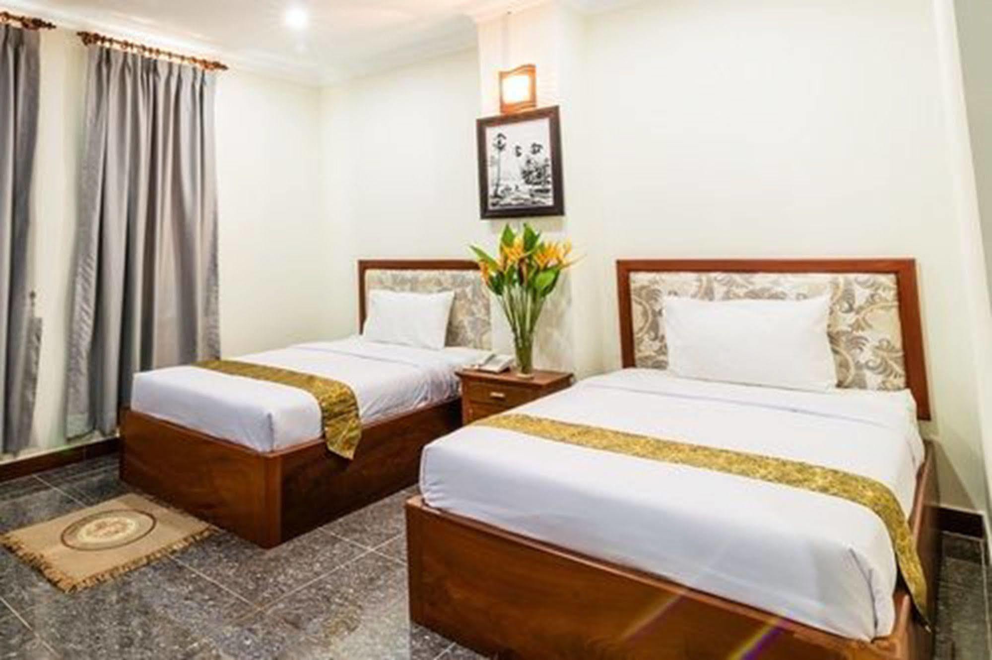 Tan Tower Hotel Phnom Penh Exterior foto